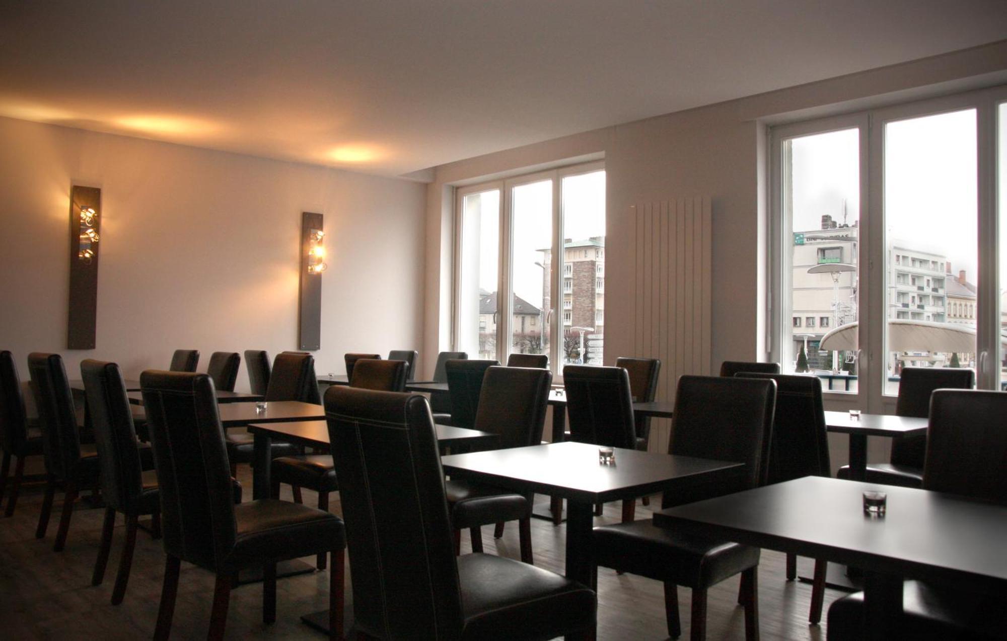 Hotel Bar Le Globe Saint-Die-des-Vosges Ngoại thất bức ảnh