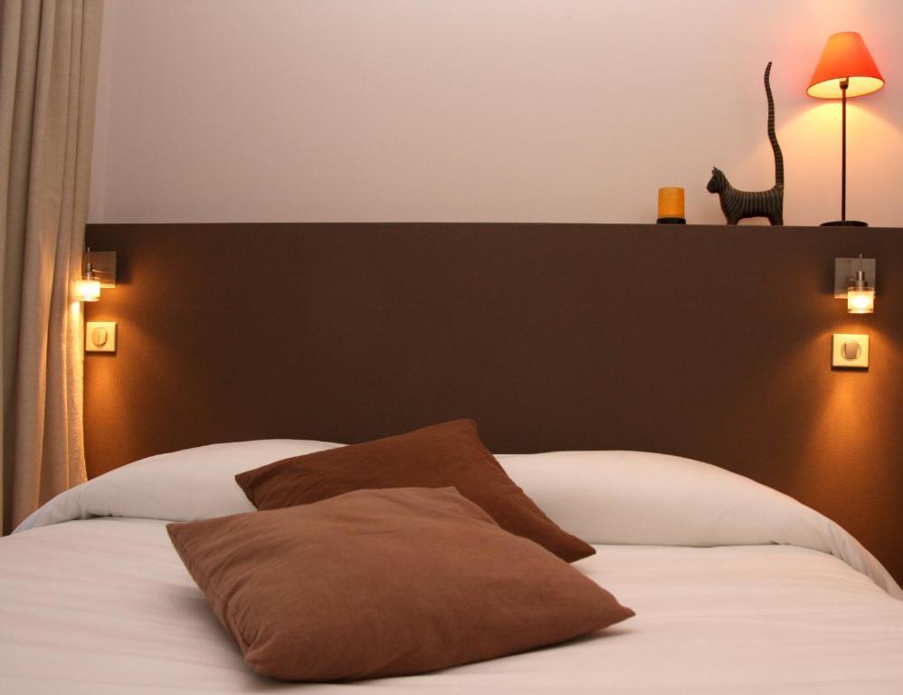 Hotel Bar Le Globe Saint-Die-des-Vosges Phòng bức ảnh