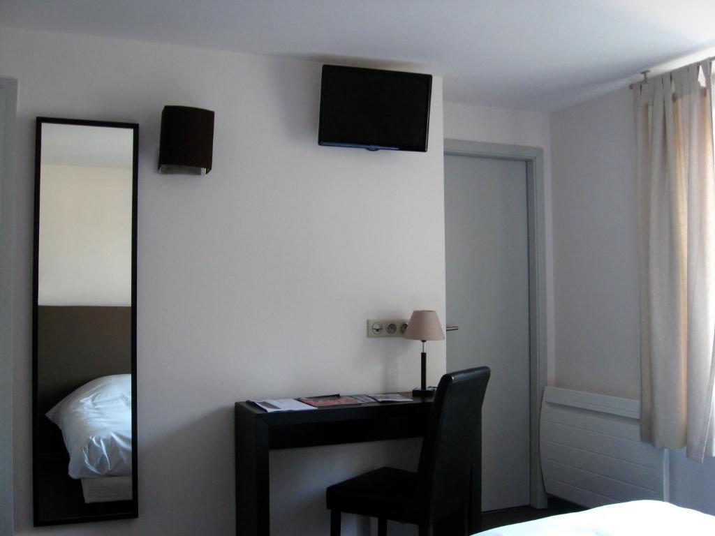 Hotel Bar Le Globe Saint-Die-des-Vosges Phòng bức ảnh